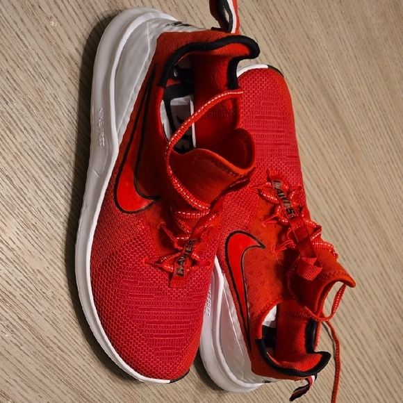 Nike Bright Red Running Shoes - Picture 7 of 8